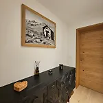 Apartament Koller Tschugga By *